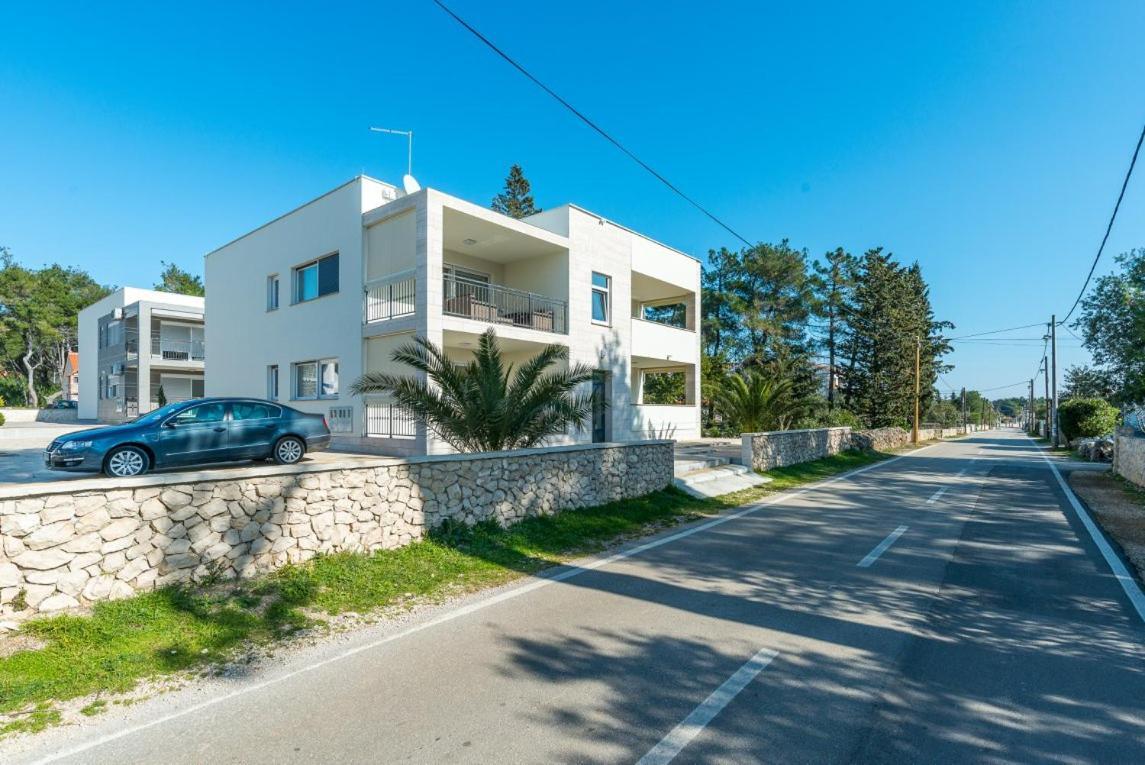 Apartmann Vir Exterior photo