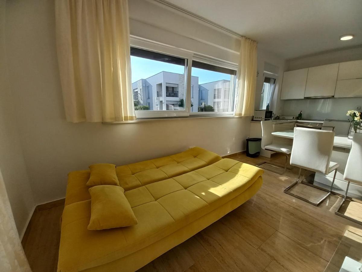 Apartmann Vir Exterior photo